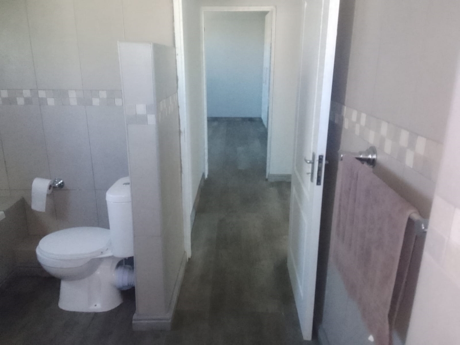 To Let 3 Bedroom Property for Rent in Kidds Beach Eastern Cape